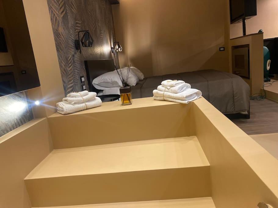 Montesantogroup Suite House Nel Centro Di Napoli Εξωτερικό φωτογραφία